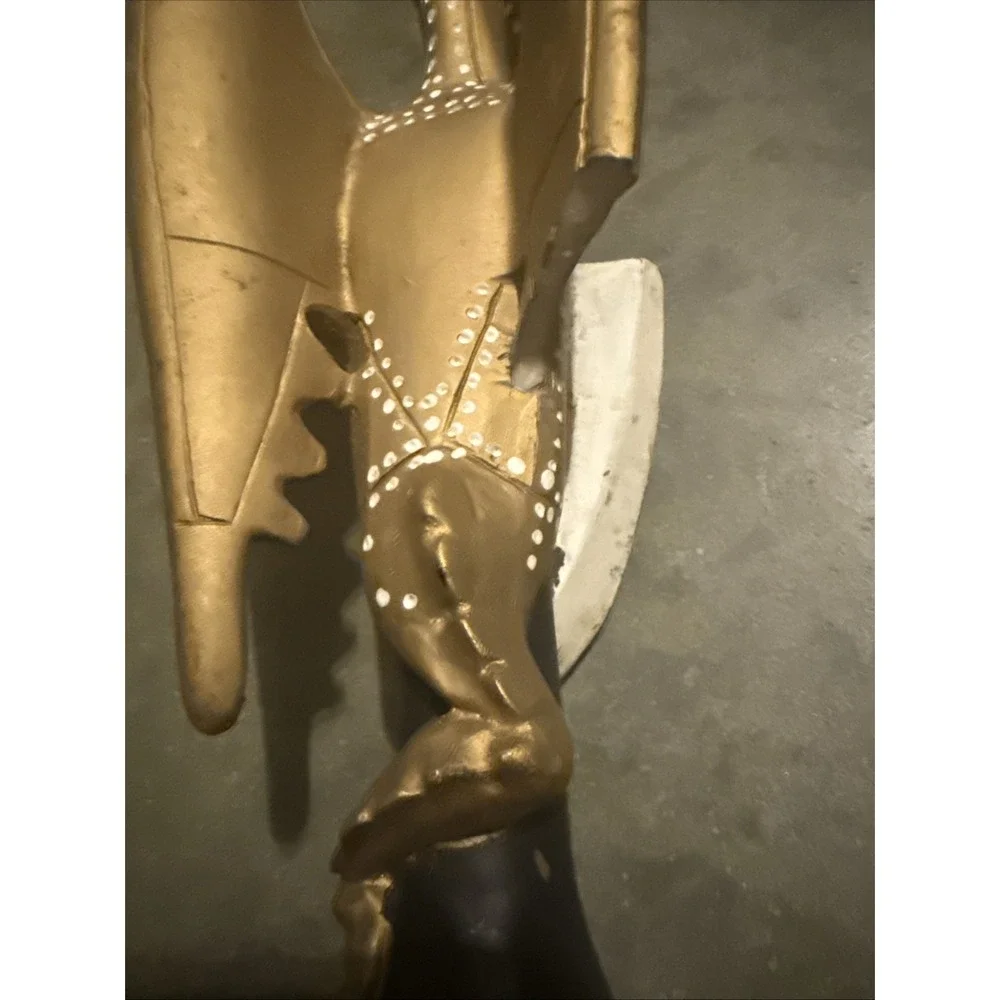GULDEN DRAAK - QUAD - FLYING DRAGON - BEER TAP HANDLE (Broken)